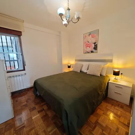 Apartamento Garaje, A Sólo Unos Minutos Del Centro De Vigo