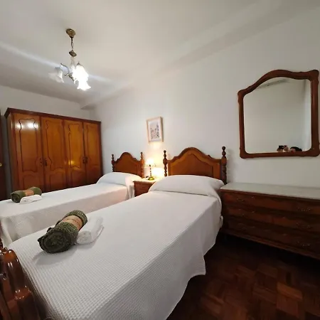 Apartamento Garaje, A Sólo Unos Minutos Del Centro De Vigo