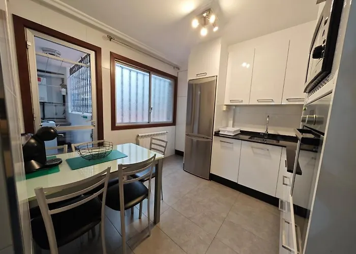 아파트 Garaje, A Solo Unos Minutos Del Centro De *