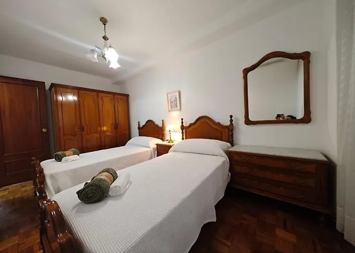 아파트 Garaje, A Solo Unos Minutos Del Centro De 비고