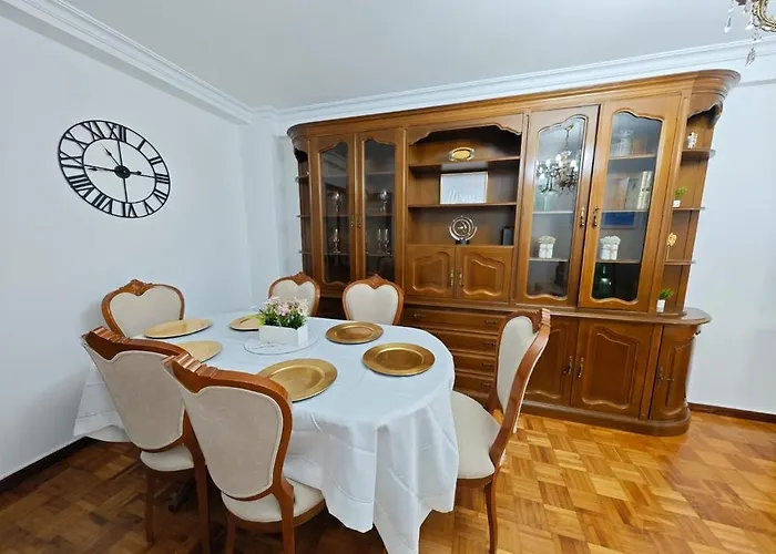 Garaje, A Solo Unos Minutos Del Centro De 아파트 비고